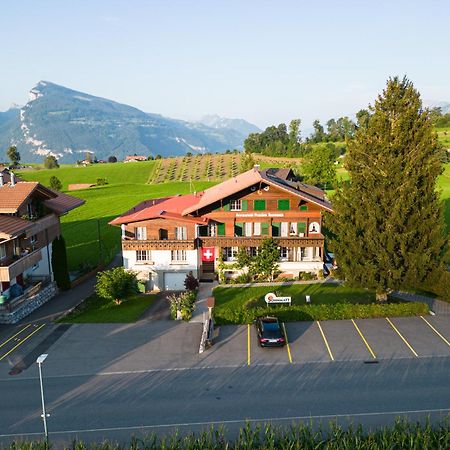Hotel Restaurant Sunnmatt Aeschi Bei Spiez エクステリア 写真