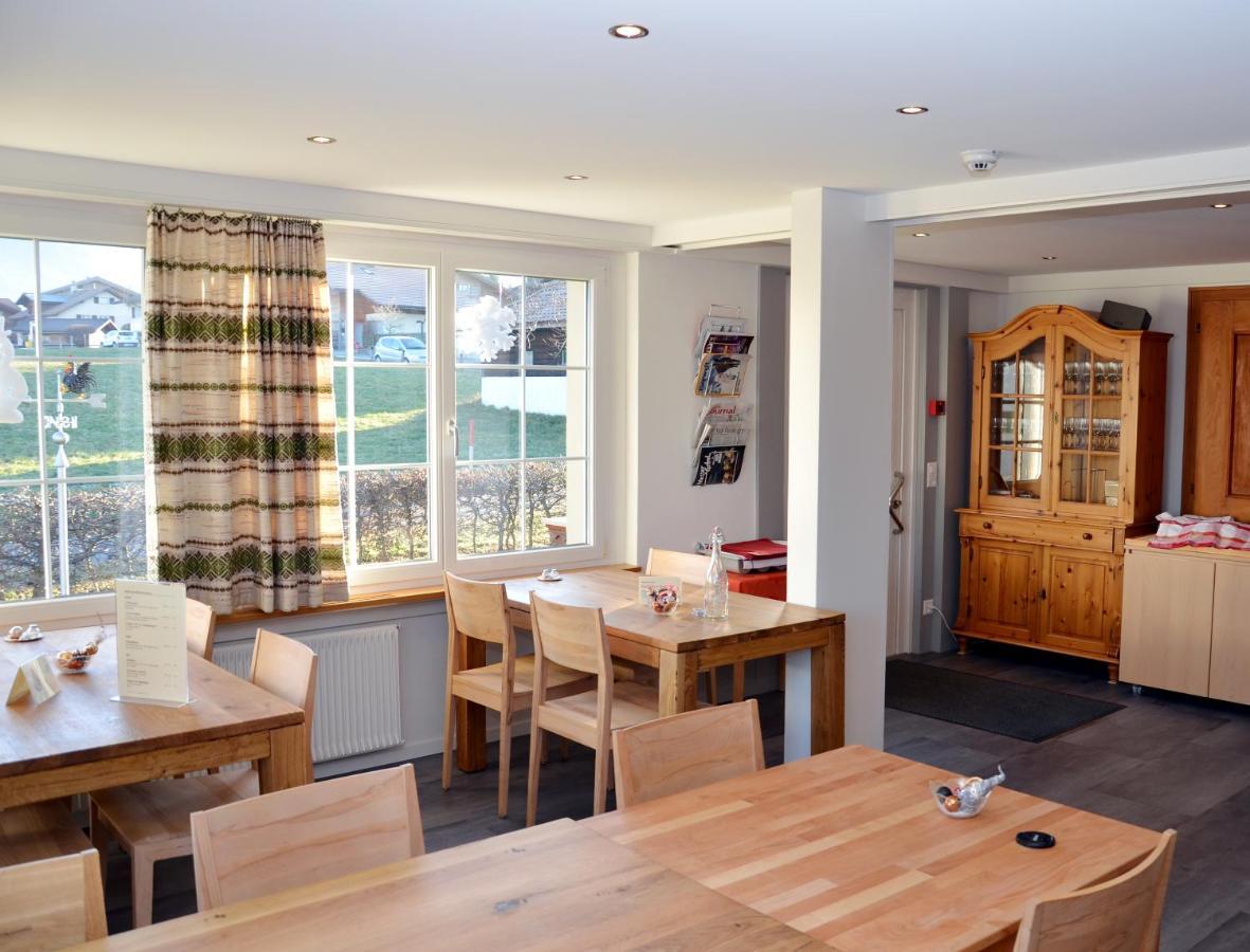 Hotel Restaurant Sunnmatt Aeschi Bei Spiez エクステリア 写真