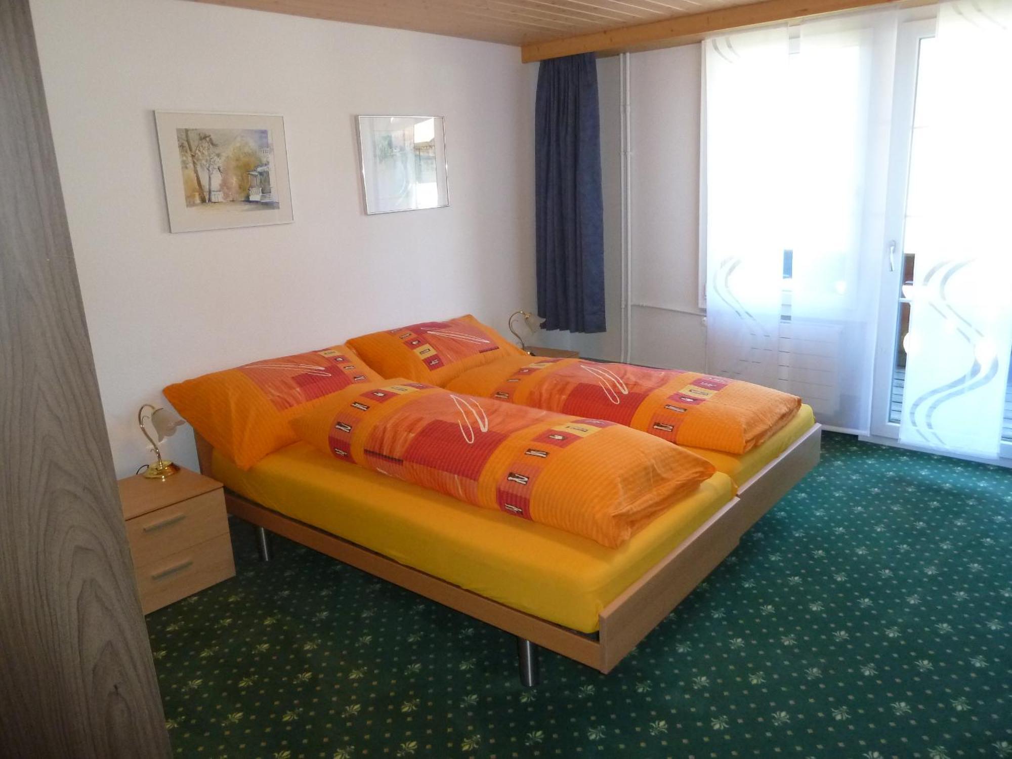 Hotel Restaurant Sunnmatt Aeschi Bei Spiez エクステリア 写真