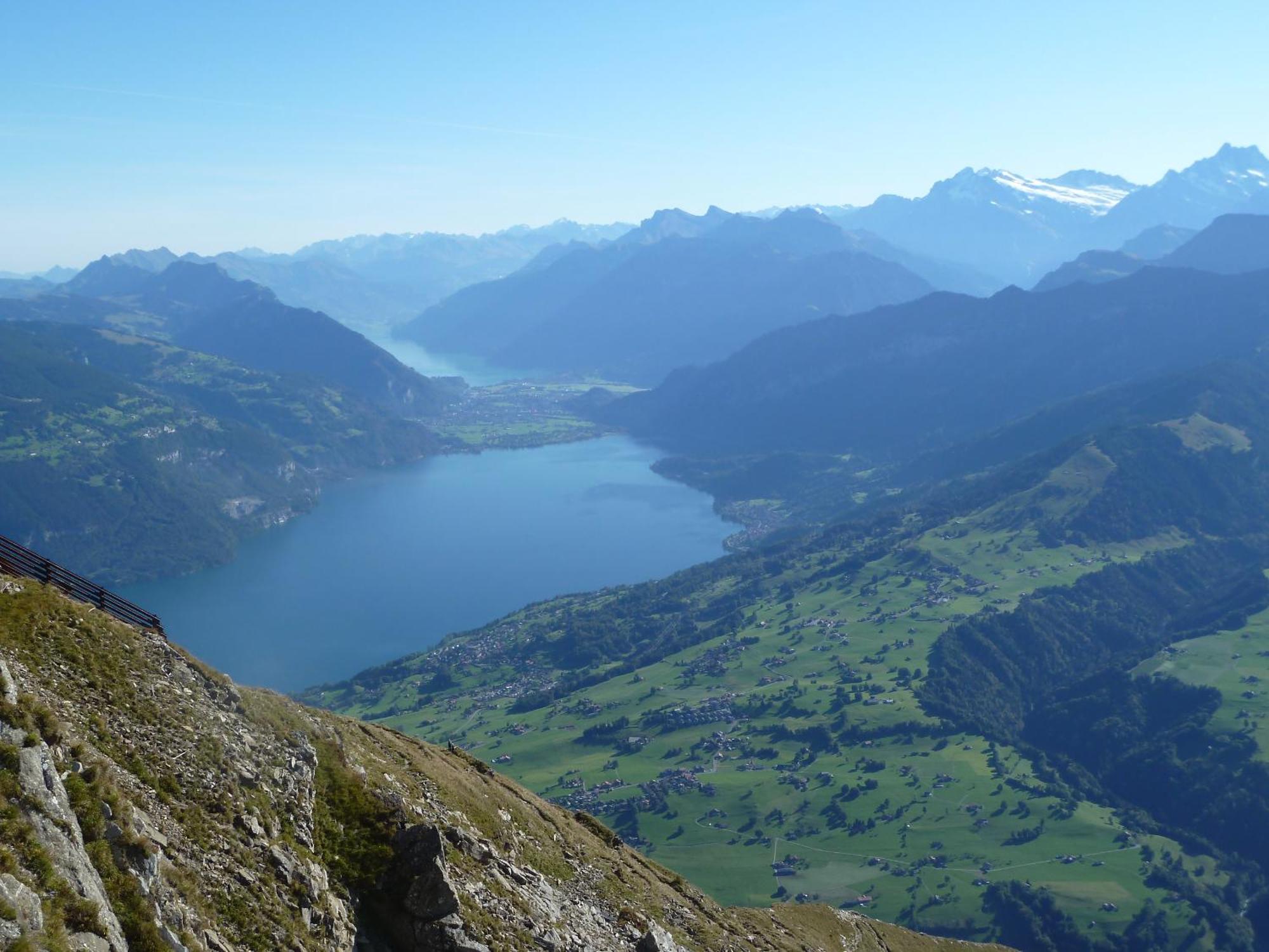 Hotel Restaurant Sunnmatt Aeschi Bei Spiez エクステリア 写真