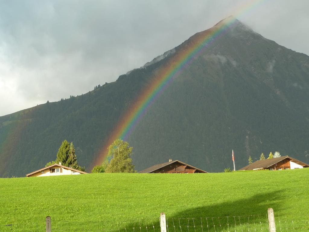 Hotel Restaurant Sunnmatt Aeschi Bei Spiez エクステリア 写真