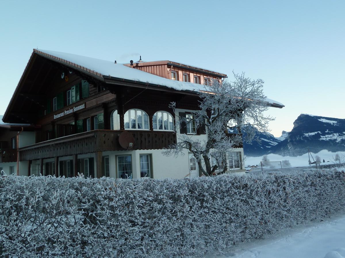 Hotel Restaurant Sunnmatt Aeschi Bei Spiez エクステリア 写真